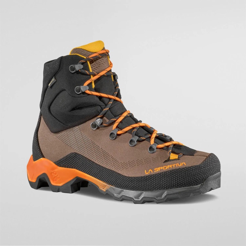 LA SPORTIVA Aequilibrium Trek Gore-tex Boot (Unisex Sizing)