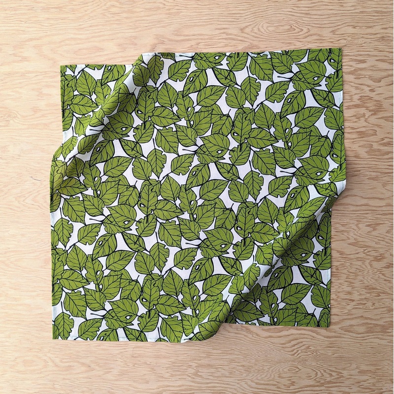 ilikesara | art + goods - Bandana | leaf litter